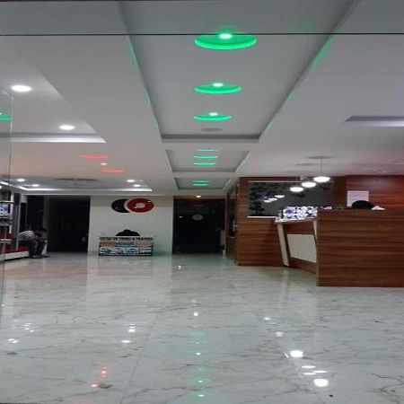 Hotel Sai Sk Palace Shirdi Dış mekan fotoğraf